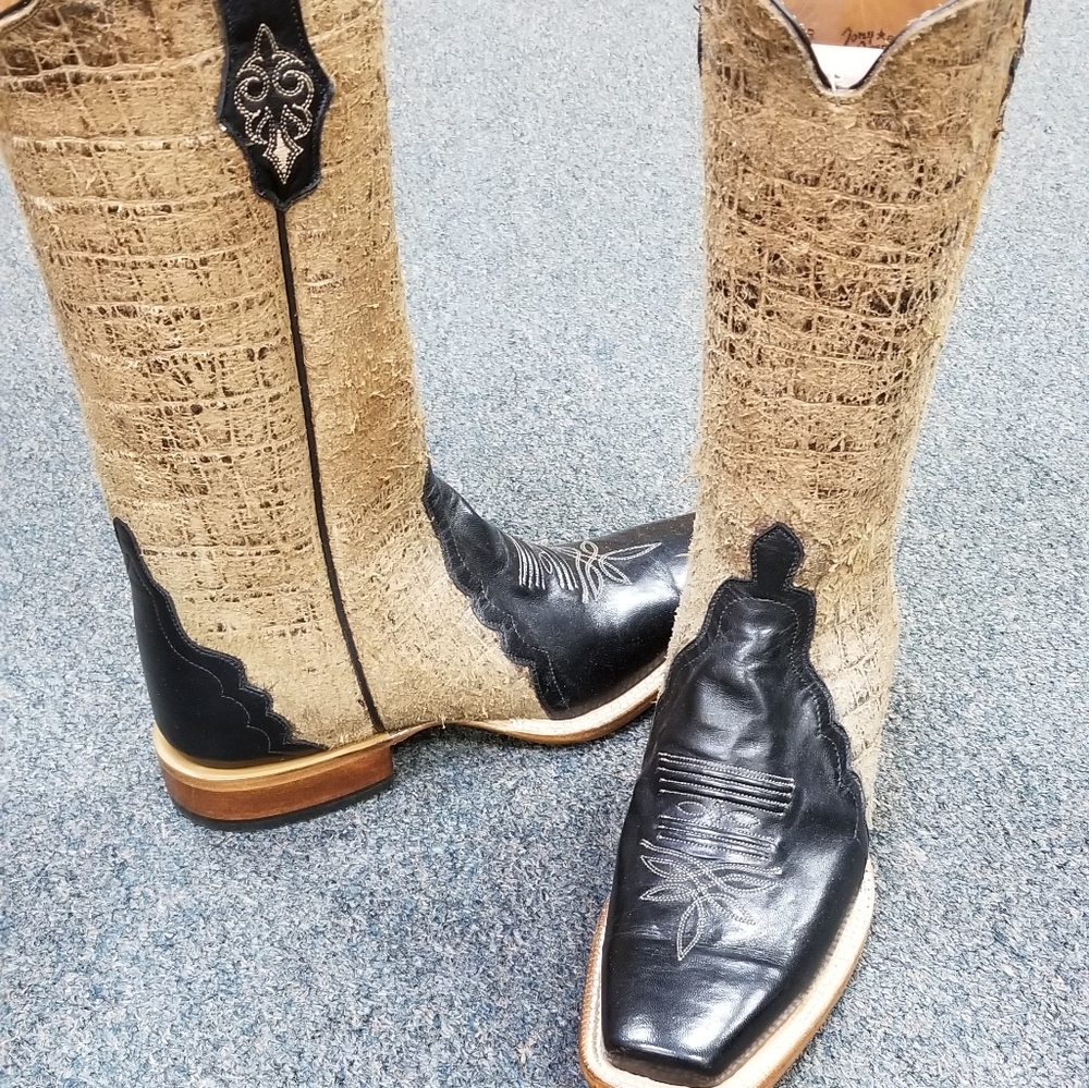 Ladies Cowboy Boots